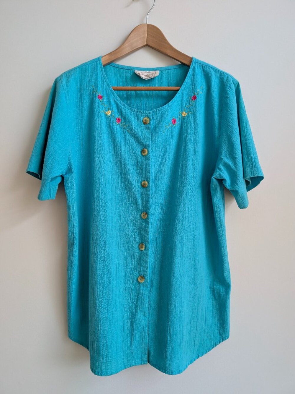 4/$20 Vintage 100% cotton embroidered button down bright blue blouse top 12